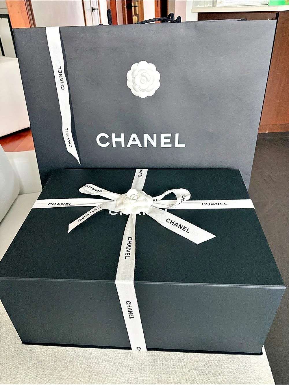 Chanel Large Gift Box and Shopping Bag Set Black & White